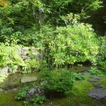 美山荘 - 山の棟（個室）からの緑