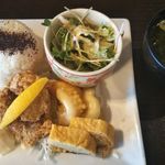 居酒屋 荳屋 - プレートランチ