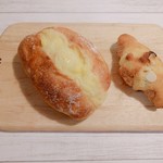 コパン - チーズのパンとダマンド