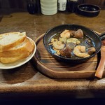 串坊 - エビのアヒージョ