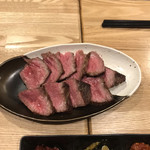 肉山 - 