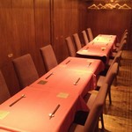 鉄板焼 蓮 - テーブル席18名様までご用意できます