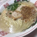 らーめん鎮 - ラーメン（550円）