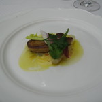 エルガーハウス - ホワイトアスパラガスとランド産フォアグラーオランデーズソース