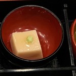 食彩空間 「時の庭」 - 左から、鰆(さわら)の刺身、胡桃豆腐、蓑揚げとヤングコーンの天ぷら