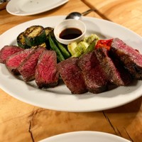 カルネジーオ イースト - 