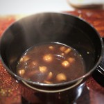 菊鮨 - ◆赤だし・・なめこ入り。