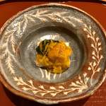 御料理 古川 - 昆布森の生海胆と 汲み上げ湯葉豆腐 菊花ジュレ掛け