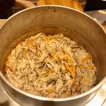 御料理 古川 - 羽釜鍋で 美味しく炊き上げています