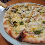 バッカナーレ - パンチェッタのミックスピザ