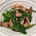 丿貫 - 丿貫(鶏せせりと青葱の黒七味和え)