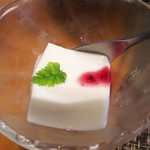 玄海鮨 - デザートも付いてます