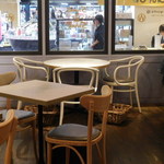 ワイアード ボンボン - 店内