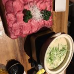 厳選飛騨牛肉料理×個室 居酒屋 箱屋  - 