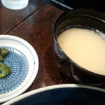 食事処 とんでん龍 - 男メシに付いてる味噌汁と漬物