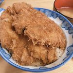安田屋 - わらじカツ丼(２枚) 900円