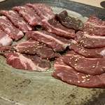 焼肉ジンギスカン 越谷屋 - 生ラム、マトン