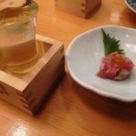 浅草壽司清 - お酒（出羽桜 桜花 吟醸） ＆ 肴（ボタン海老と中トロ）