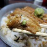 高はし - スーパーあなご丼　食べる