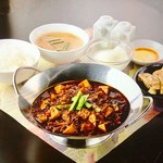 2 Sichuan mapo tofu and Gyoza / Dumpling set meal