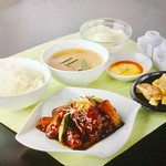 3 Sweet and sour pork and Gyoza / Dumpling set meal with black vinegar