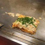 Teppan Yaki Okonomiyaki Aichan - 食べかけだけど納豆オムレツ