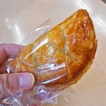 ちくま川パン工房 - 焼きたて！！ アップルパイ