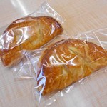 ちくま川パン工房 - 料理写真:焼きたて！！ アップルパイ