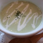 ダイニング・カフェ モア - 枝豆スープ