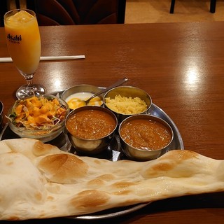 エベレスト ダイニング&バー_0