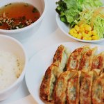 福みみ堂 - 餃子ダブルセット、餃子１２個・ライス・スープ・ミニサラダ付き