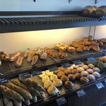 雨の日も風の日も - 店内