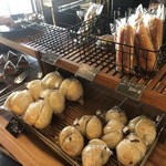 雨の日も風の日も - 店内