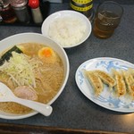 ハッスルラーメン ホンマ - 