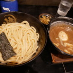 つけ麺無心 - 豚骨つけ麺（大盛）