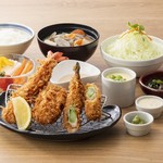 かつはな亭 - 料理写真:色々なものを少しづつをかなえたレディース御膳。（性別にかかわらずご注文いただけます。）