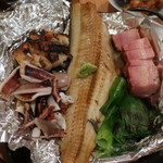 京の大衆酒場 辰五郎 - 浜焼き盛り合わせ