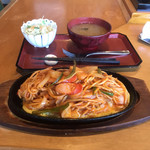 しろがね - 鉄板ナポリタン