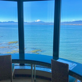 海と富士山を一望！『海の見えるシーフードレストラン＆カフェ』