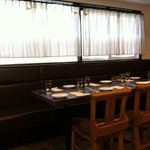 コカブ フレンチ - テーブル席