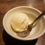 南新宿 和牛焼肉 慶 - デザート