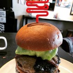 ICON - ベーコンセサミバーガー¥1650