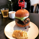 ICON - ベーコンセサミバーガー¥1650