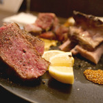土佐的紅牛的紅肉100g 3500日元~