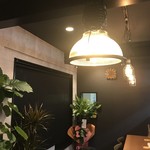 Curry Diner Alii - 店内照明