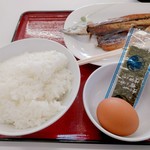 Himono Shokudou - 定食は御飯、味噌汁ともう一品