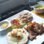 カフェ イースト4 - 