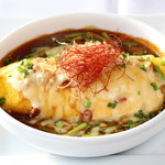 【究極の旨辛】旨辛台湾カレーオムライスグラタン 1,550円（税込 1,705円）