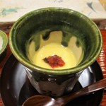 鮨旬美西川 - 梅の茶碗蒸し：具を使用していない お出汁の効いたプレーンの茶碗蒸しです。 トッピングされた梅肉のお味が生きていますネ！　　　　　2019.11.02