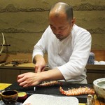 鮨旬美西川 - 大将の所作。（撮影許可を頂いています）　　　　　2019.11.02